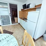 Australia Apartment *