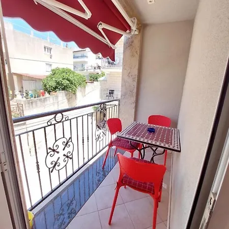 Australia * Makarska