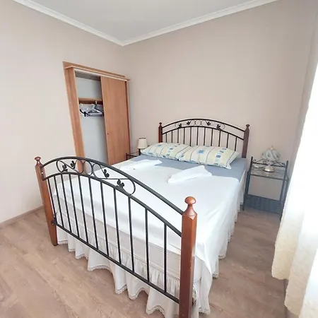 Australia Makarska